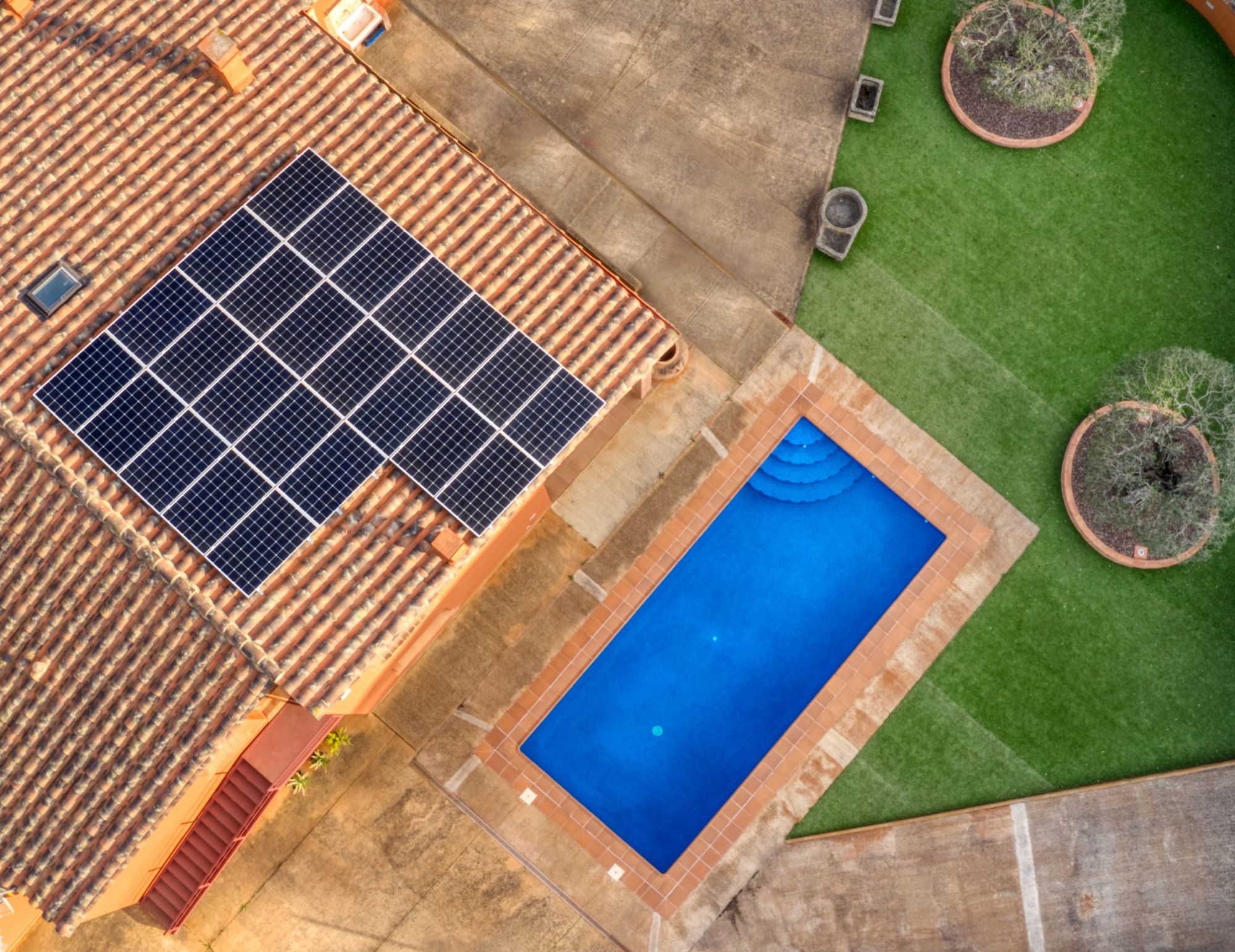 panneau solaire photovoltaique pour piscine