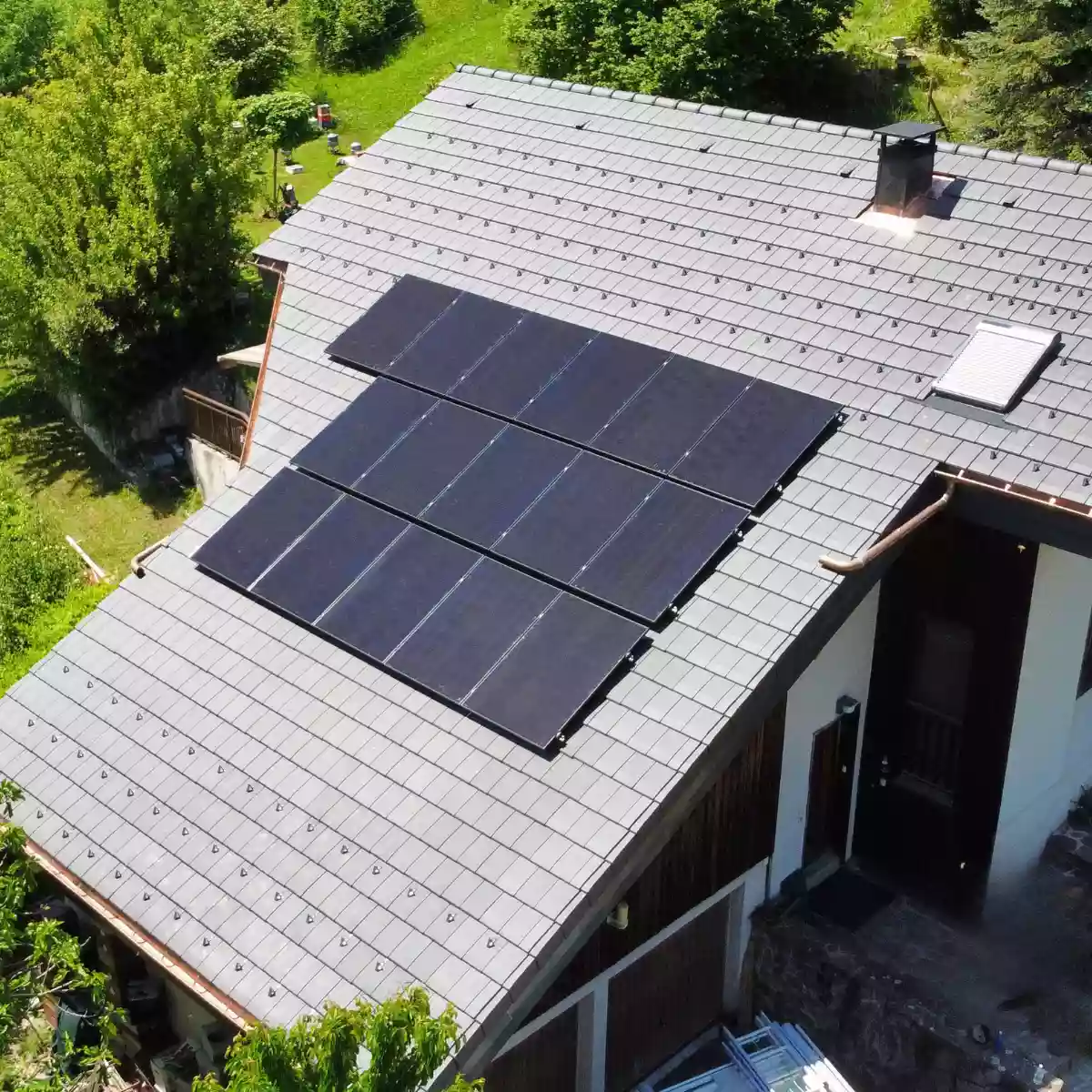 Panneaux solaires sur toiture : Guide Complet 2024